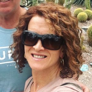 Meet your Posher, Evette